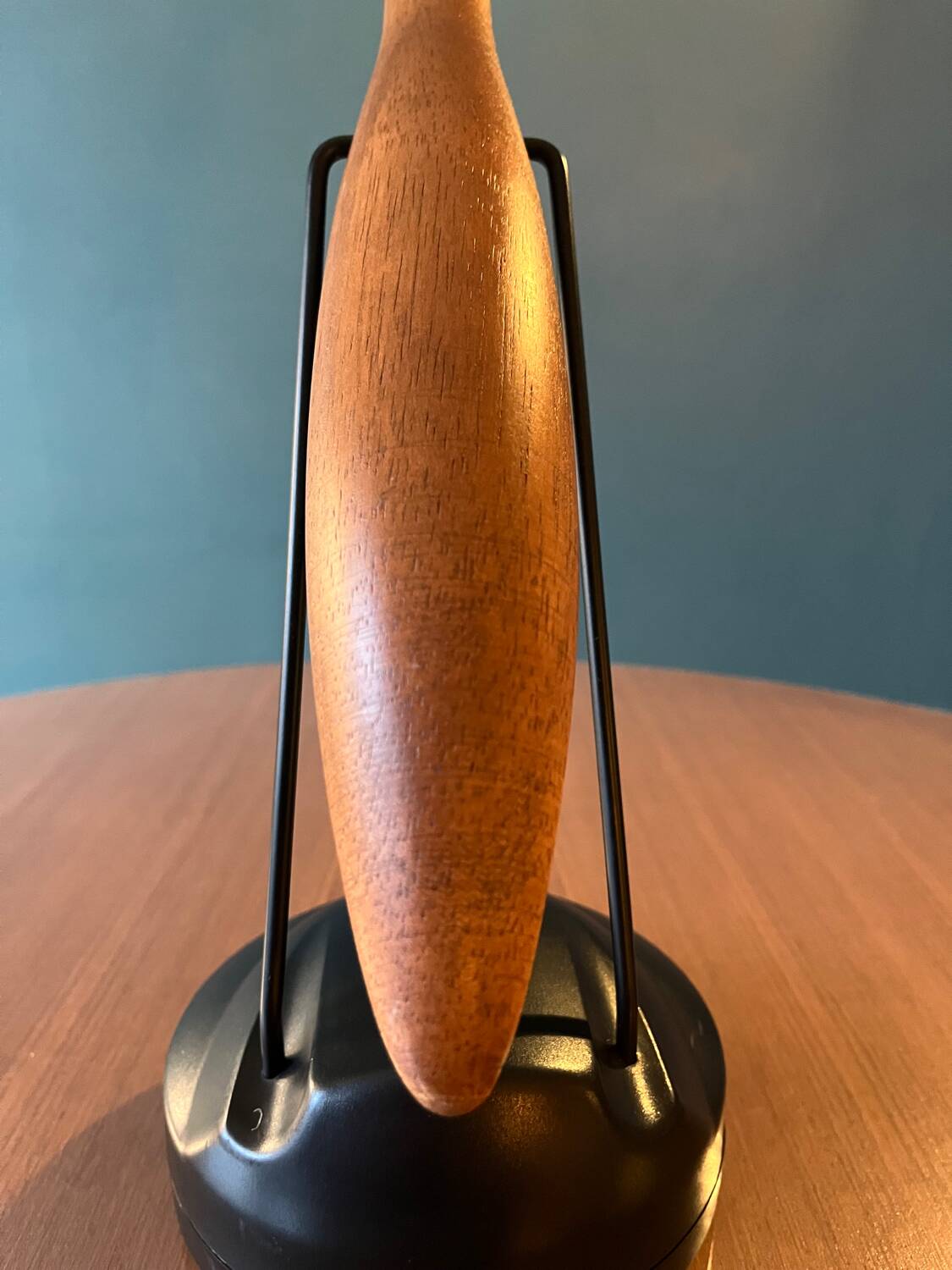 Unilux wooden desk lamp