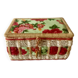 Vintage sewing basket in rattan and floral fabric