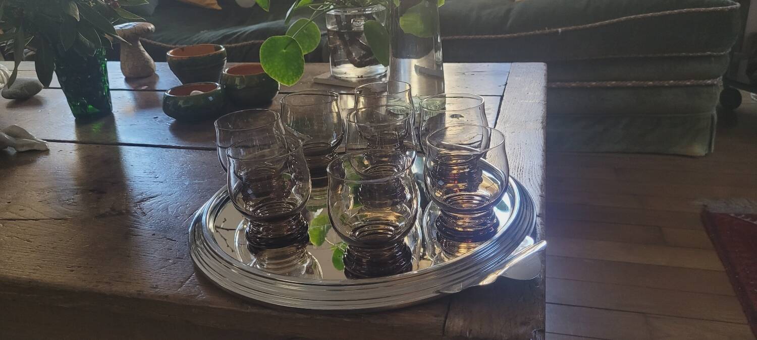 Set of 8 50's glasses