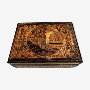 Sewing box in straw marquetry nineteenth century