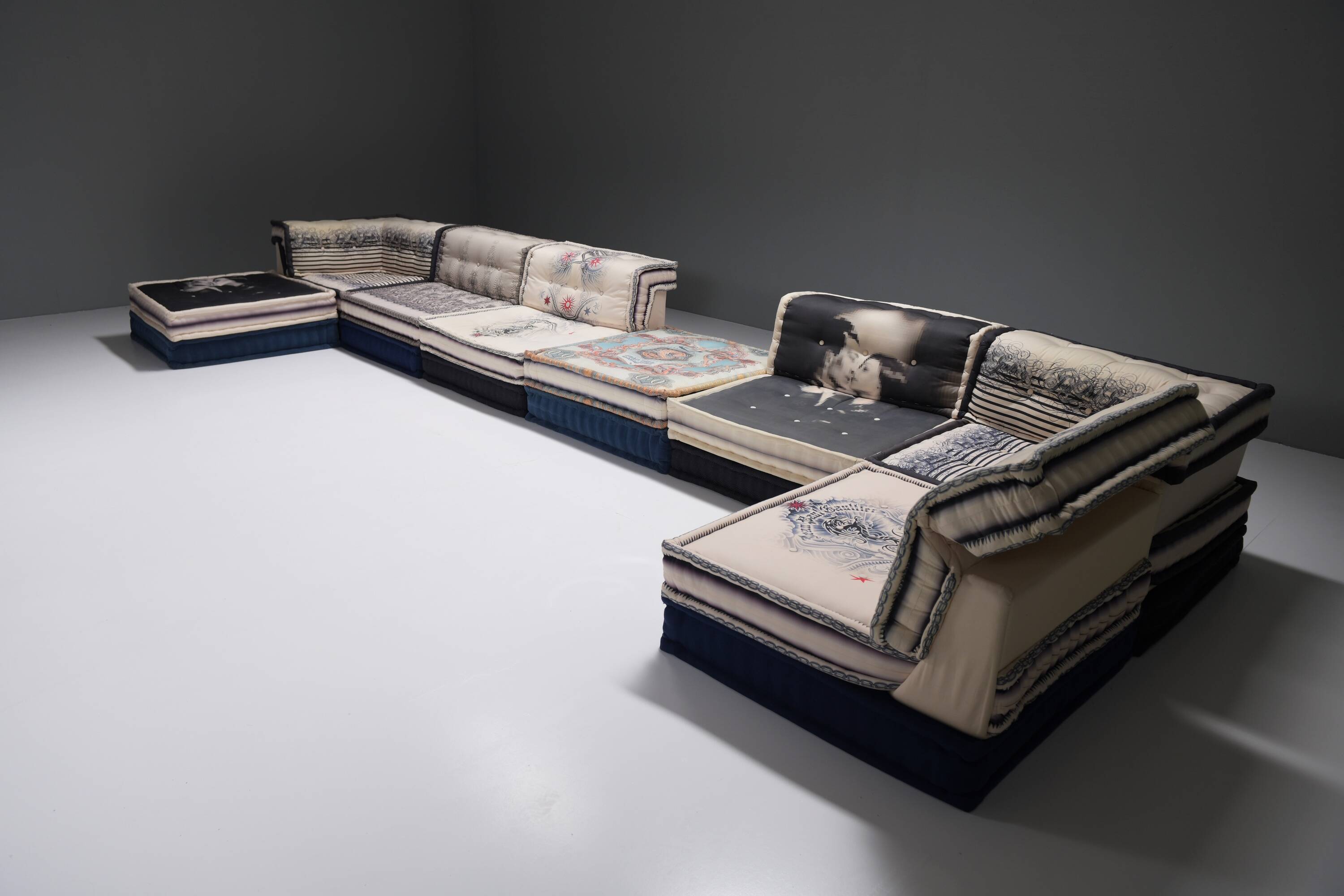 Mah Jong ‘Jean-Paul Gaultier’ edition by Hans Hopfer for Roche Bobois France