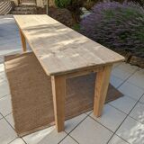 Farm table
