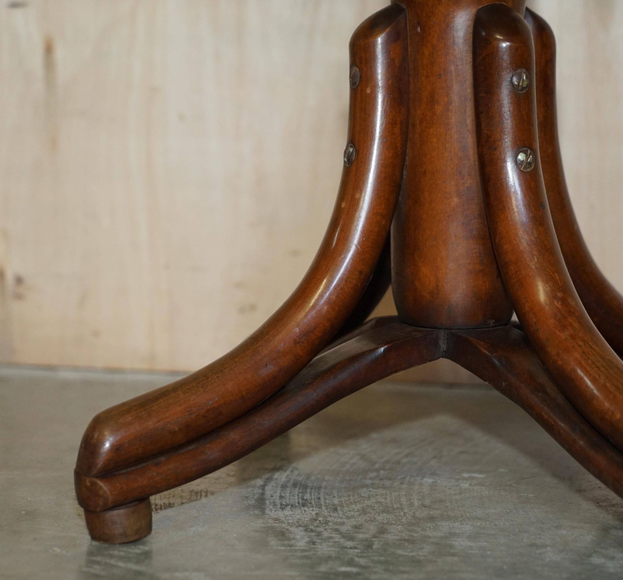 Antique Thonet model no. 3 swivel office armchair
