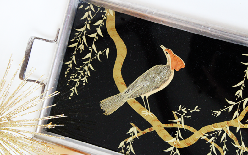 Tea tray the bird