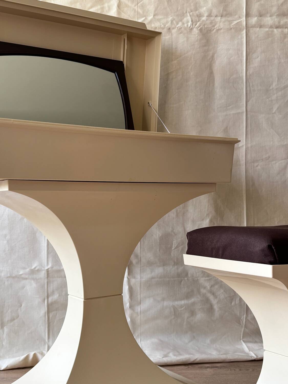 Flair dressing table by Prisunic 1970
