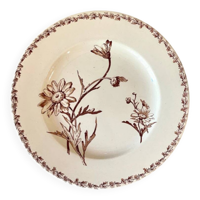 Assiette à dessert en faïence de Lunéville modèle Marguerite