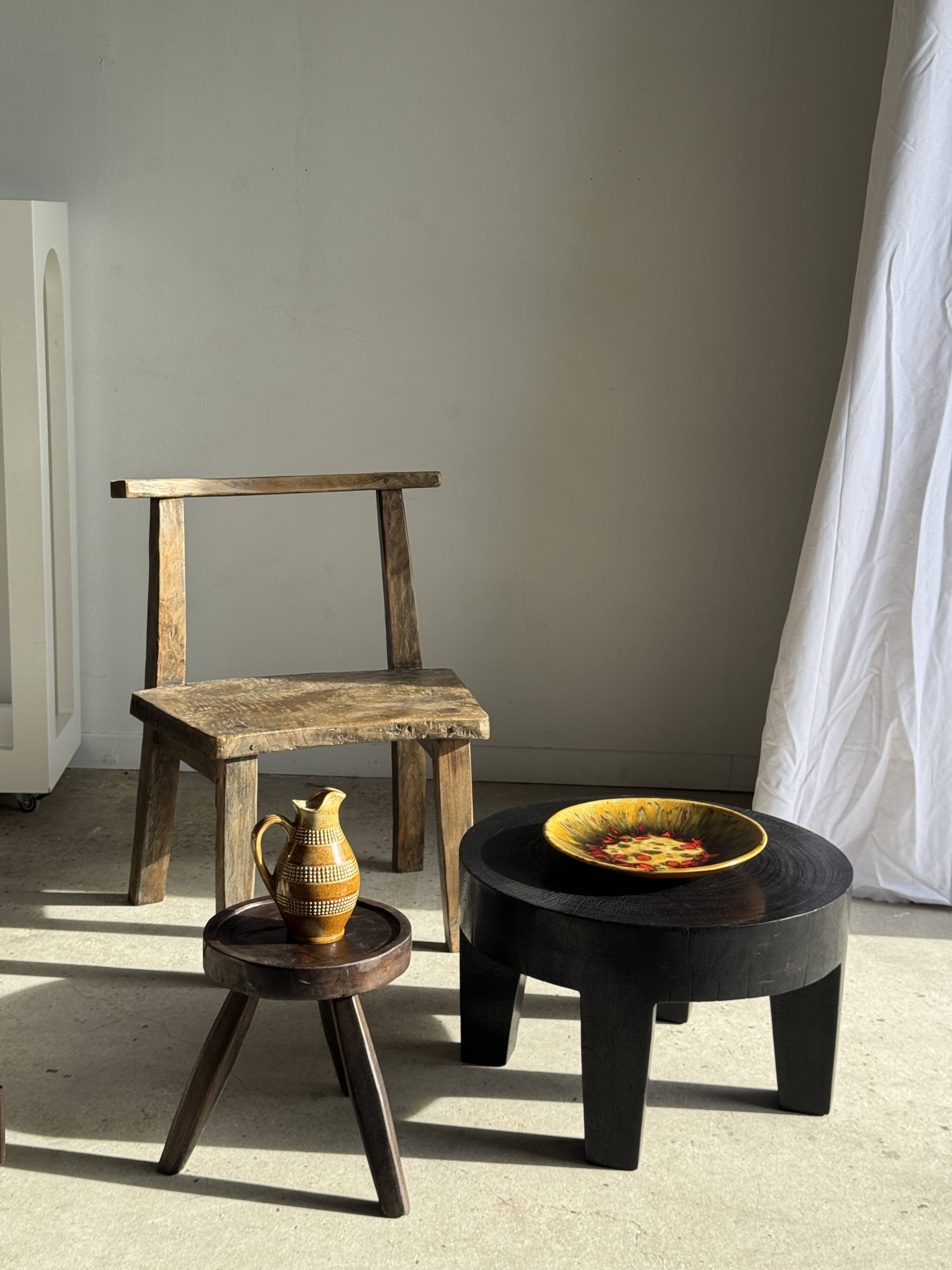 Large circular dish in West Germany style, brand JQ D35 H5.