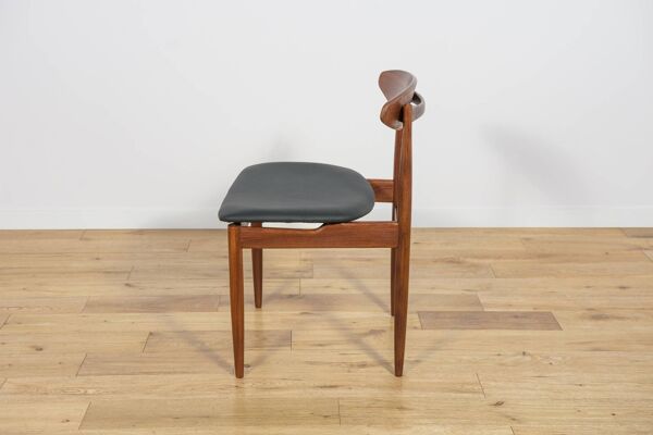 Chaises de salle à manger en teck des années 50 modèle 4507 par Ib Kofod Larsen pour G-Plan.