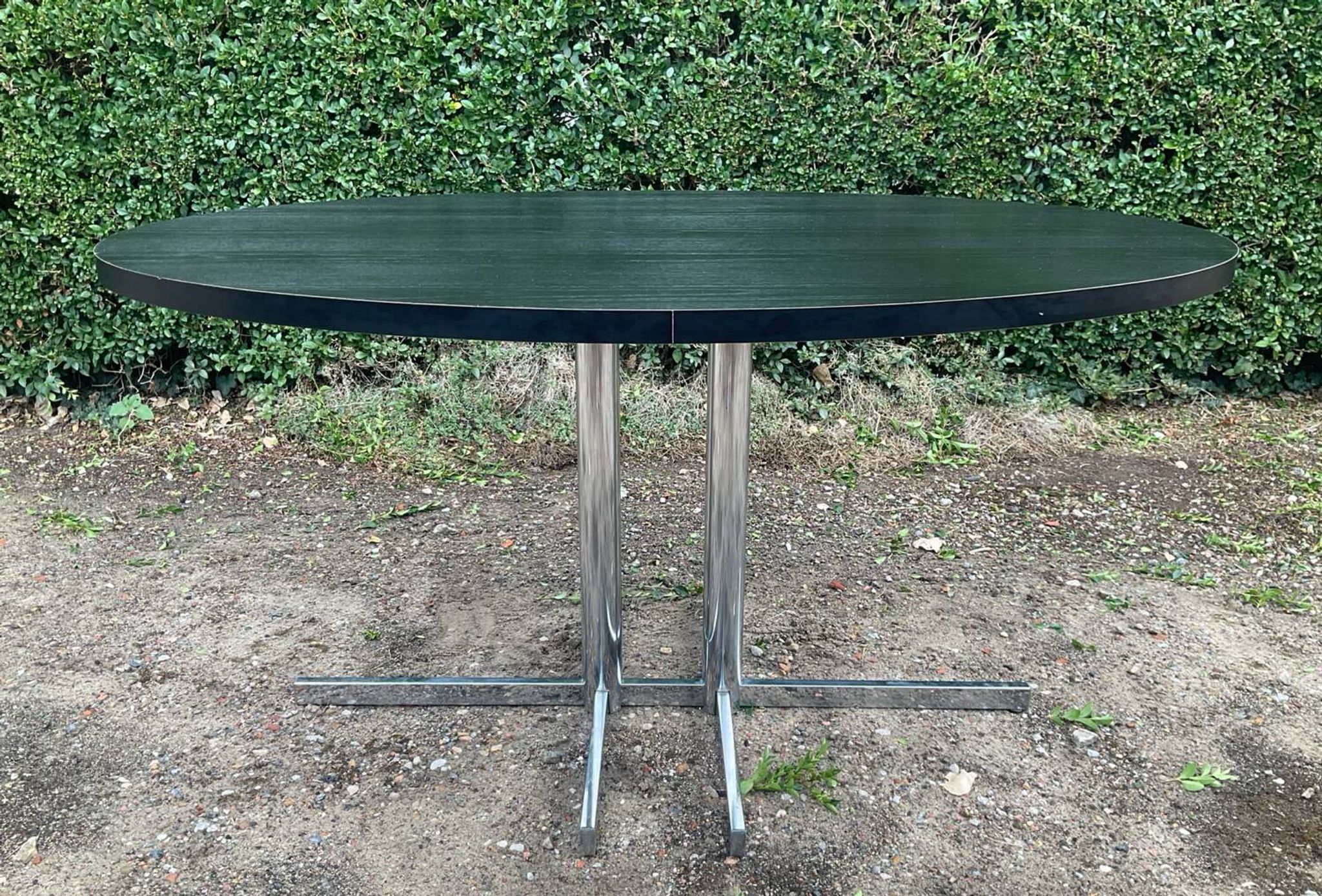 Table à manger ovale Tavo Belgium années 70