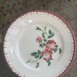 6 mismatched dinner plates, 2 Aude models and 4 Epernay Sarreguemines and Digoin models,