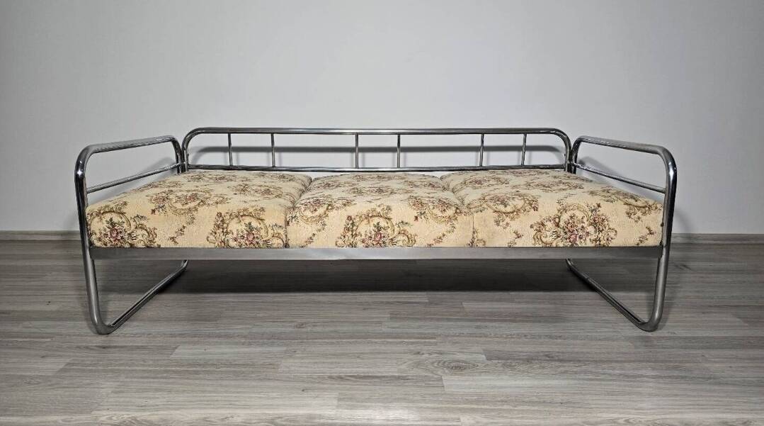Bauhaus Chrome Sofa by Robert Slezak for Slezak Factories, 1930s
