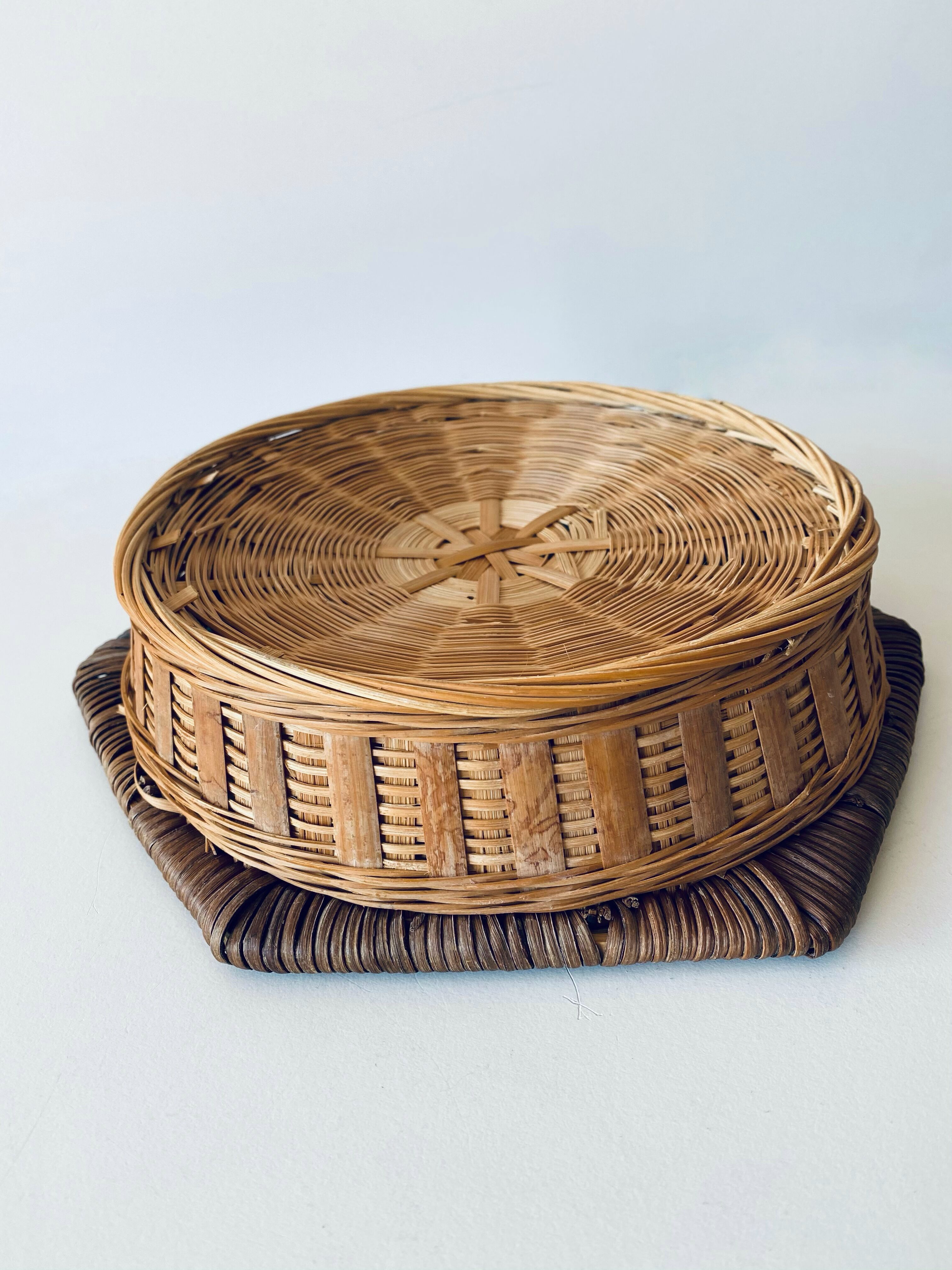 Bohemian panière