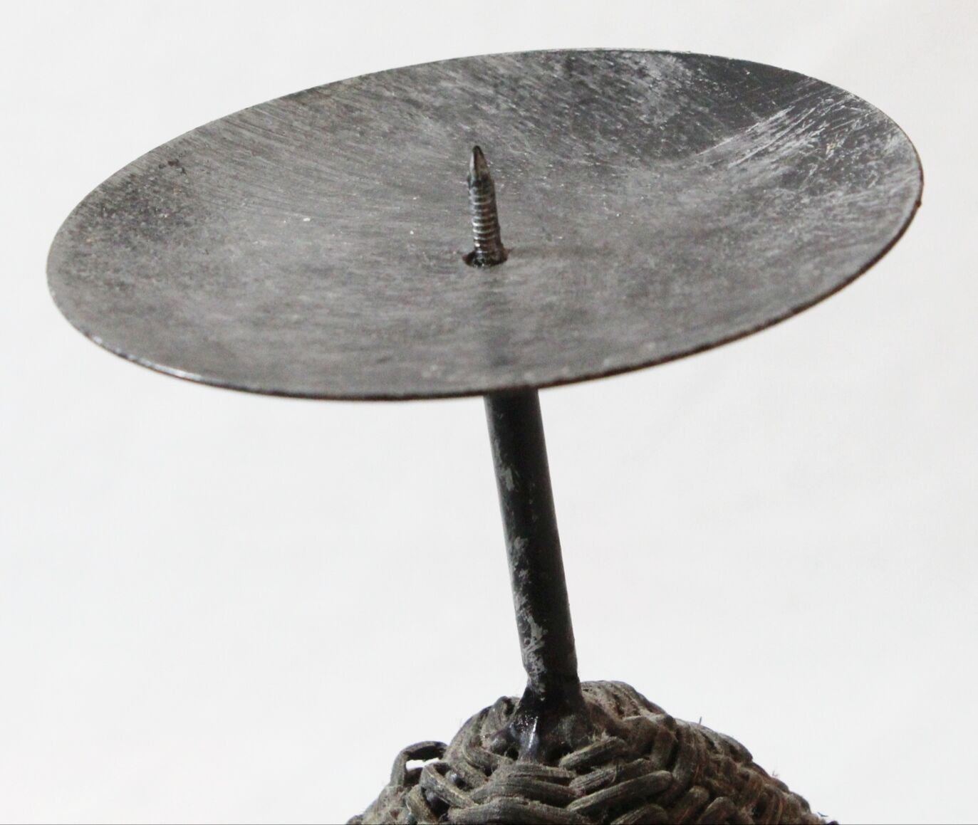 Wicker candle holder