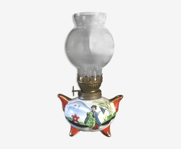 Lampe à huile ancienne