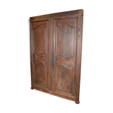Oak closet façade