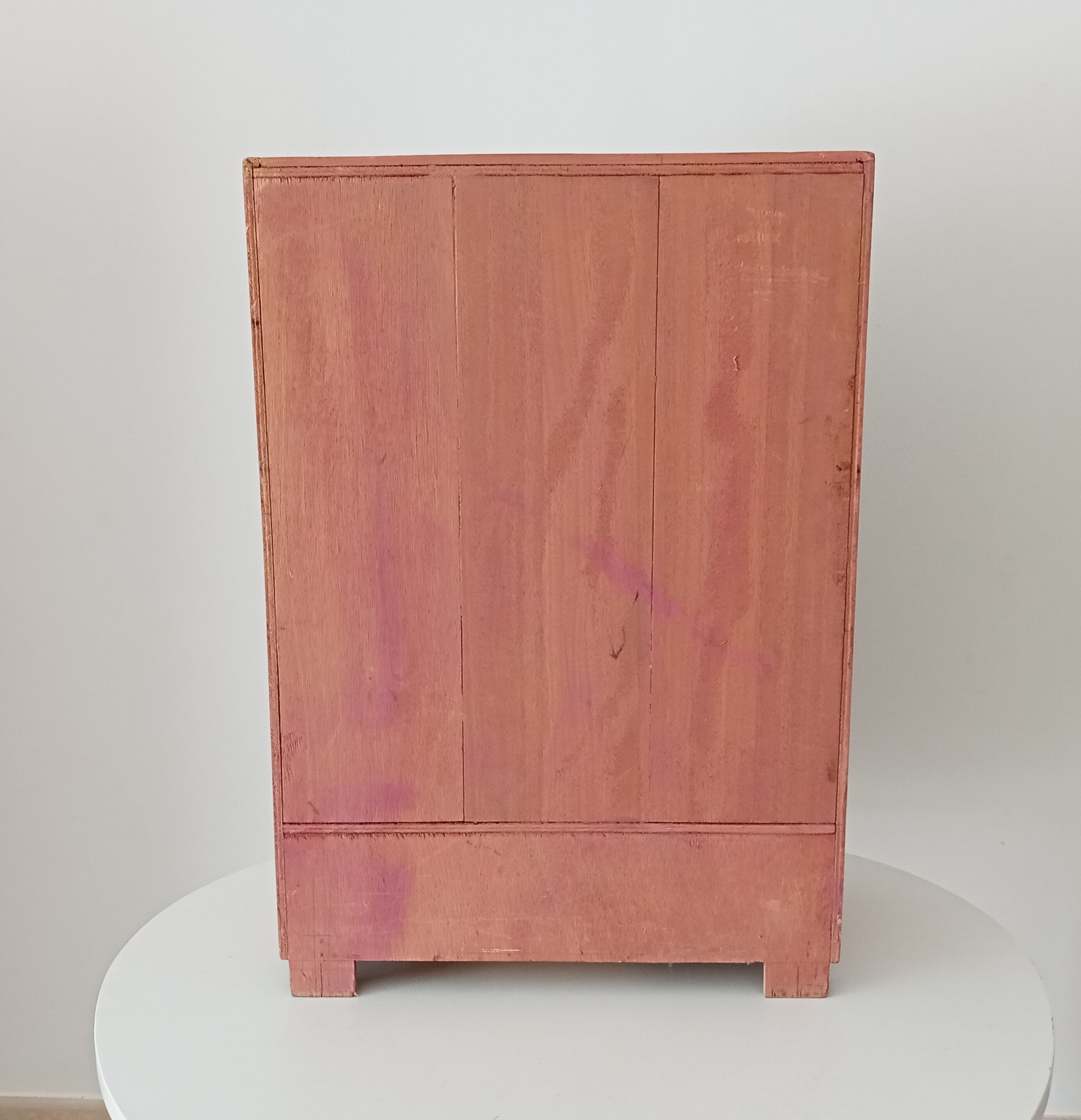 Art Deco doll cabinet 50s