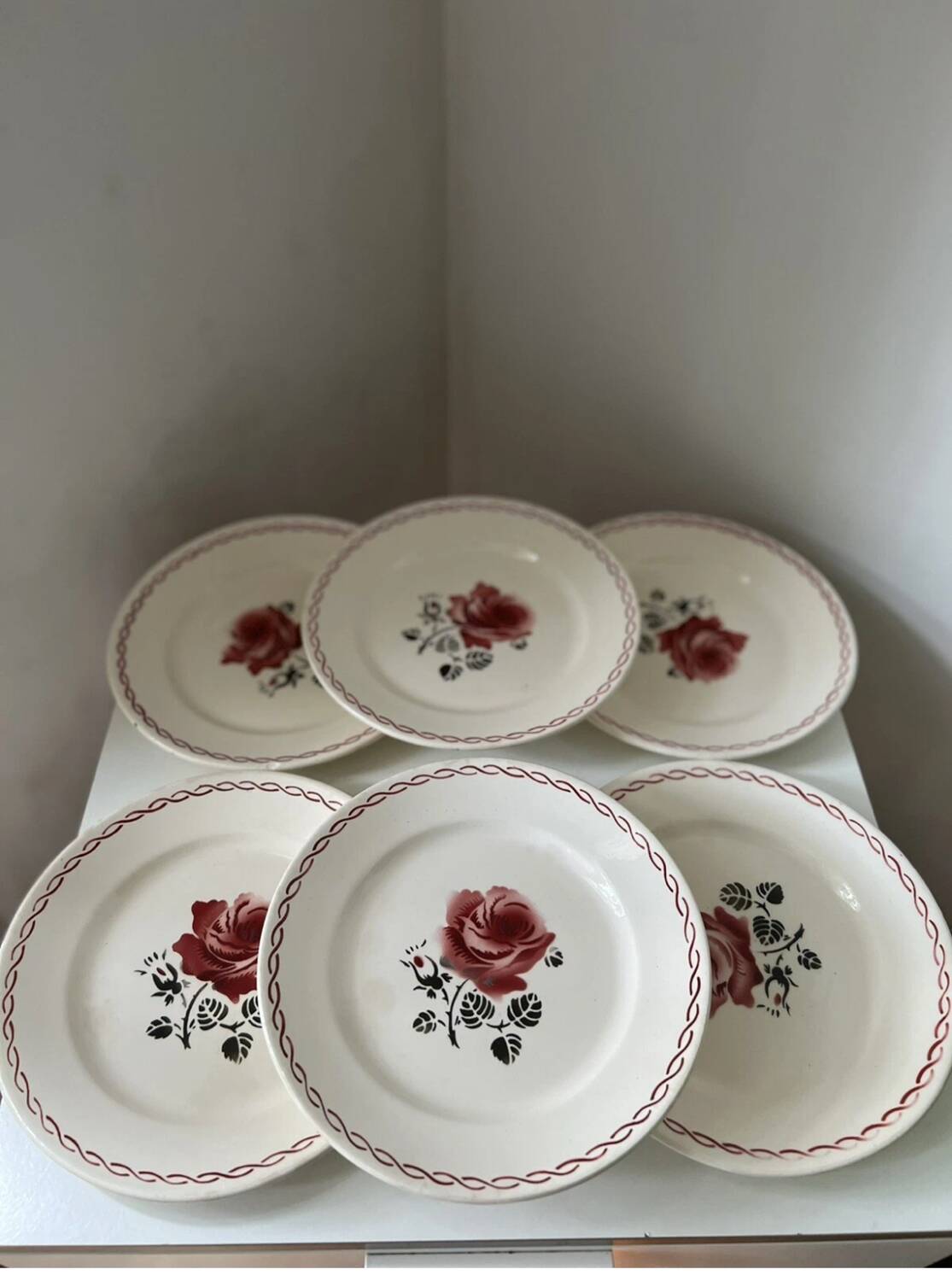 Assiettes plates Germaine Badonviller fleurs