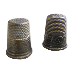 Paire de de?s a? coudre - argent