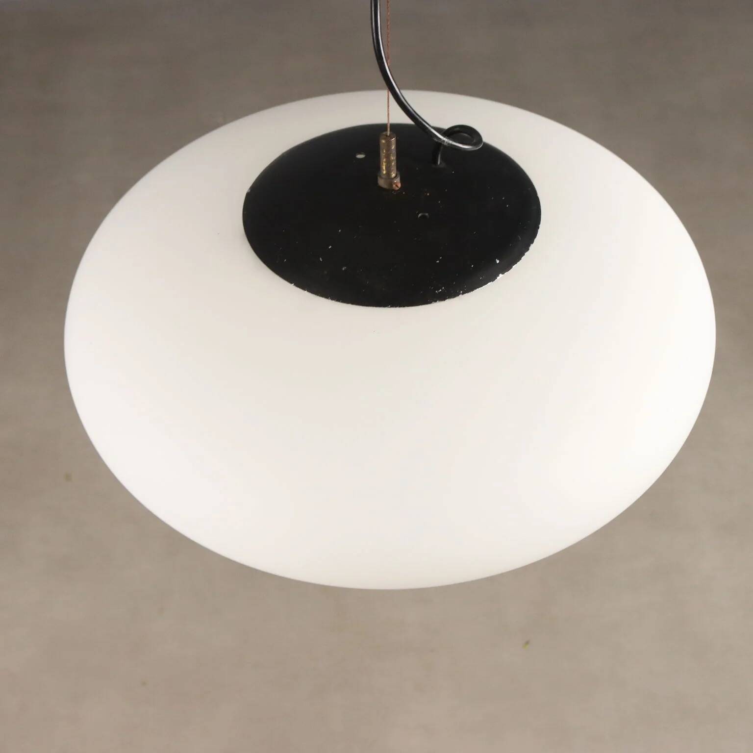 Lustre suspendu UFO des années 1960