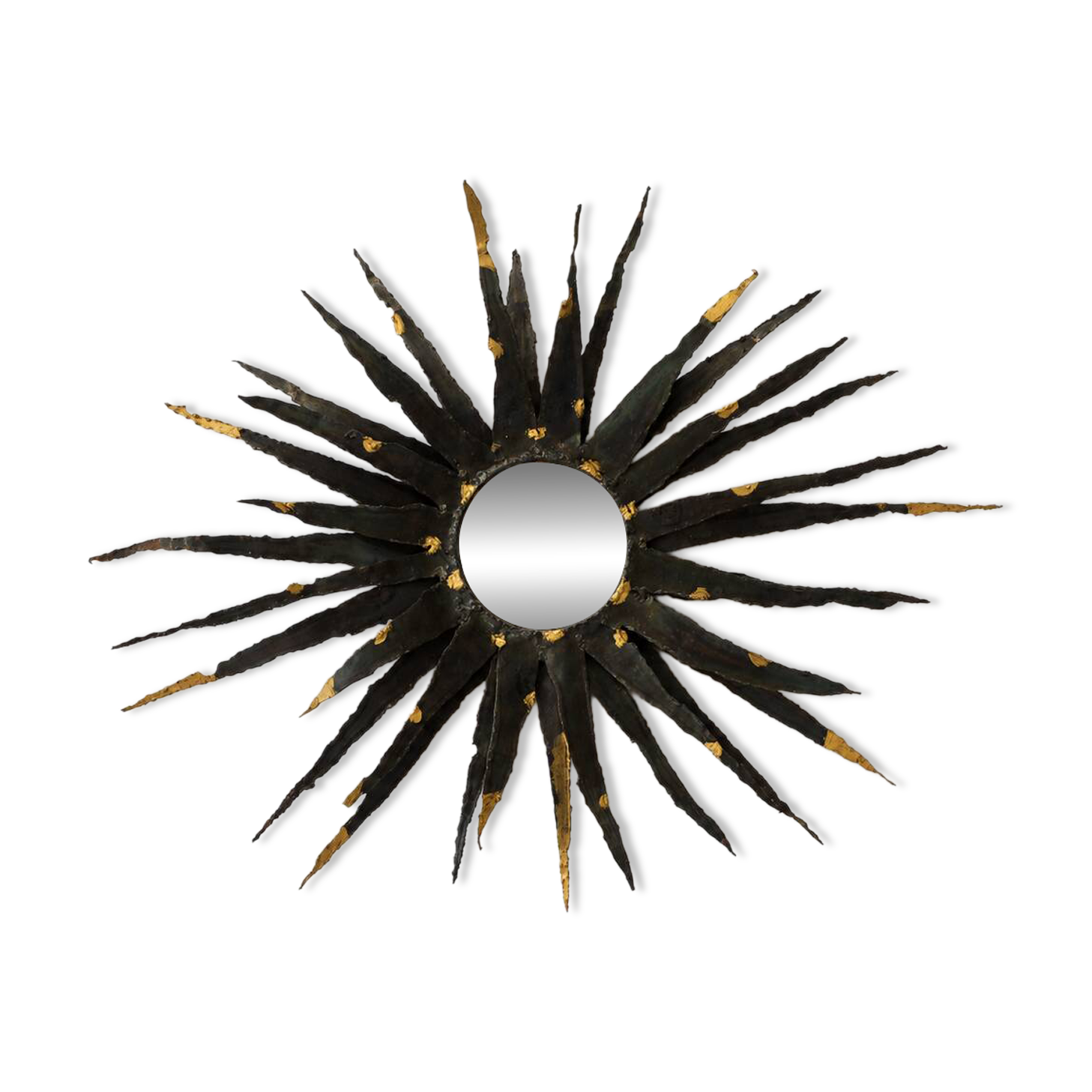 Large brutalist sun mirror in patinated metal with gold accents, 1970.