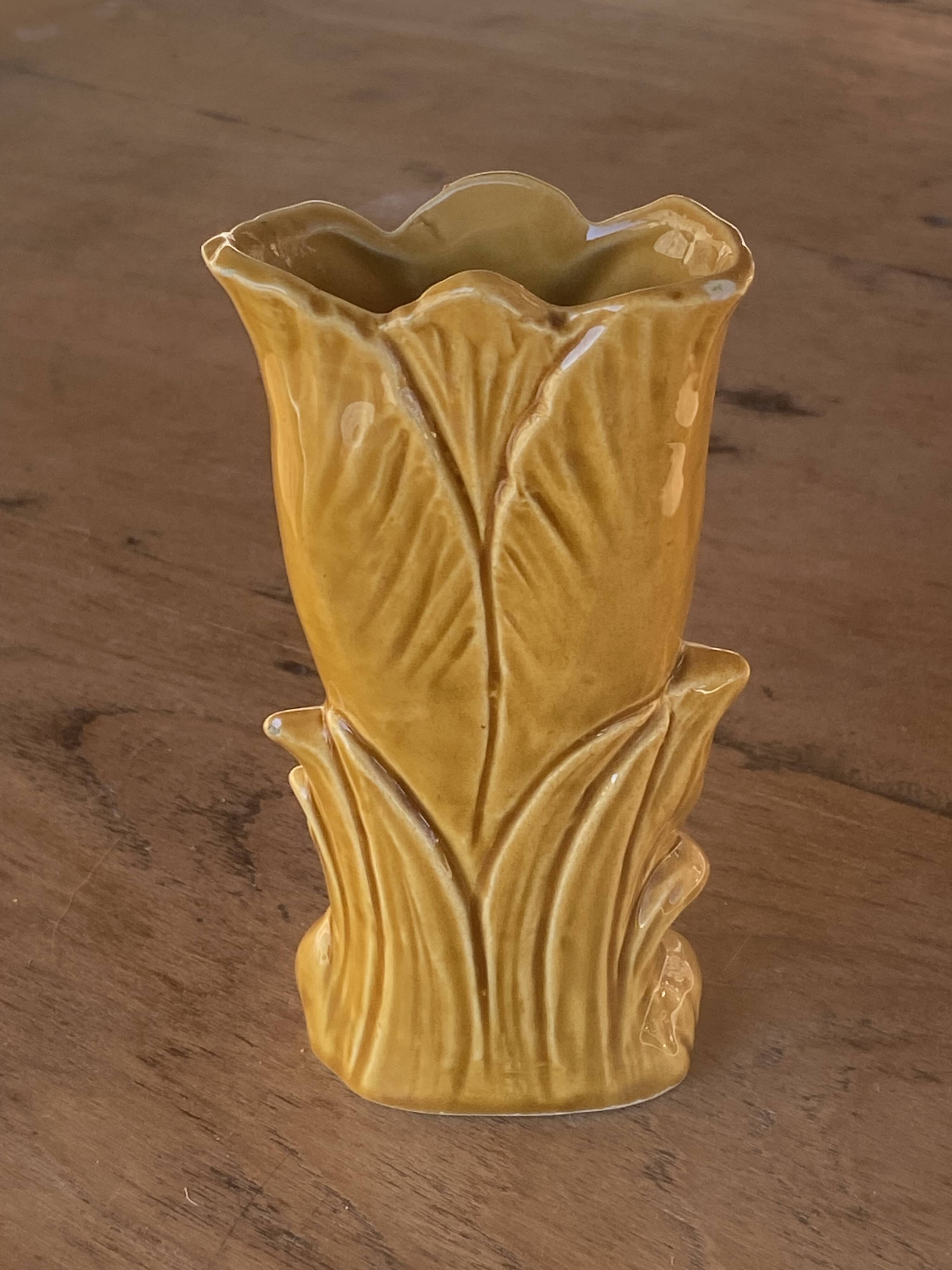 Japanese ceramic vase with swan decor