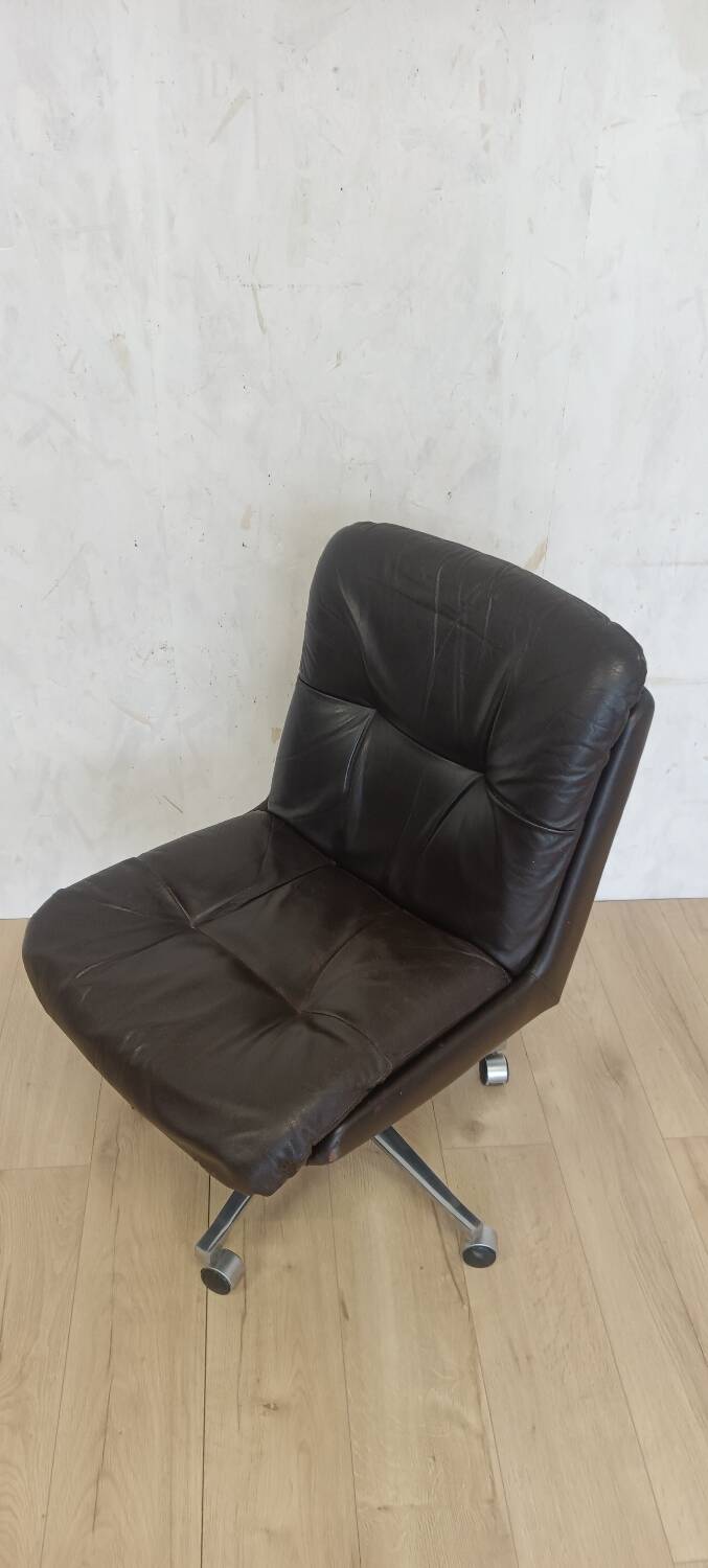 Leather office chair