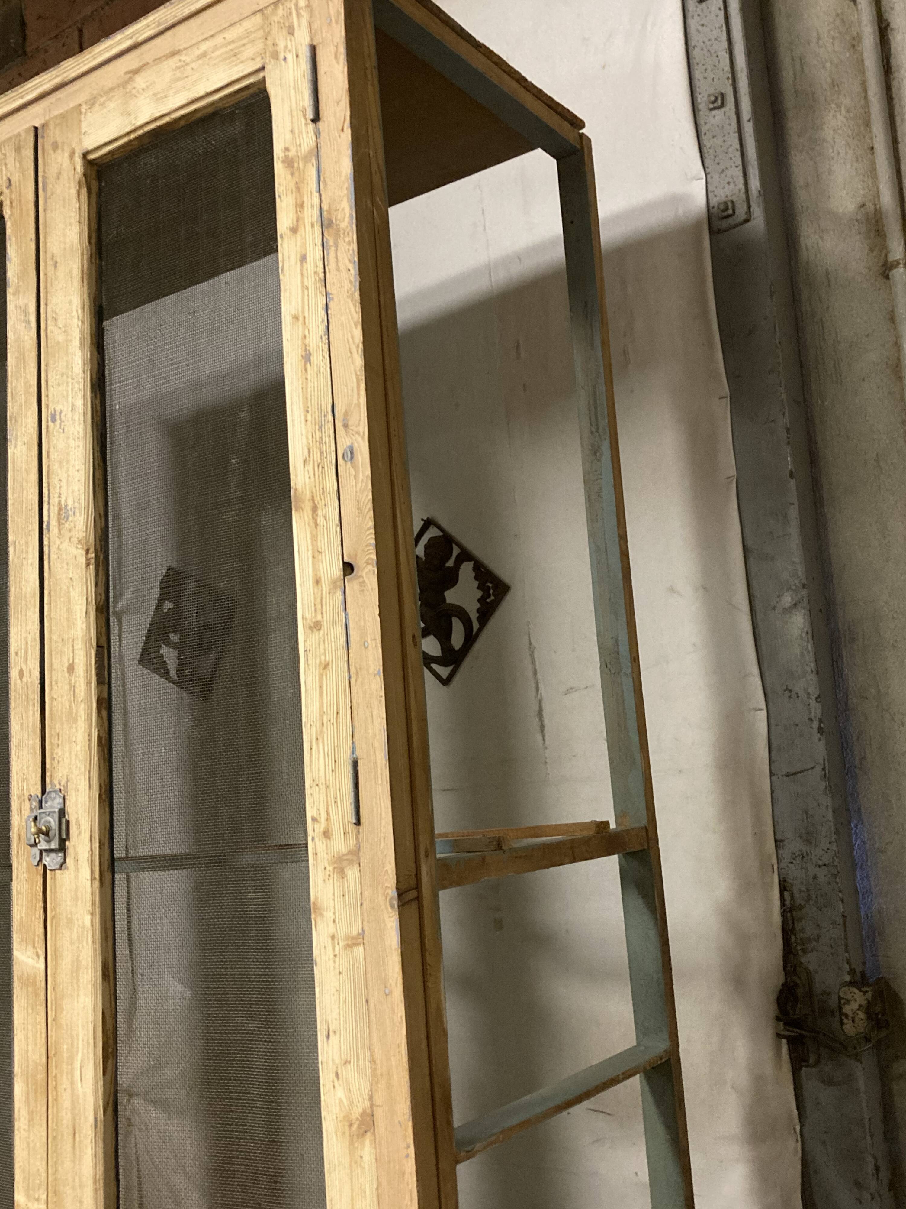 Store furniture façade