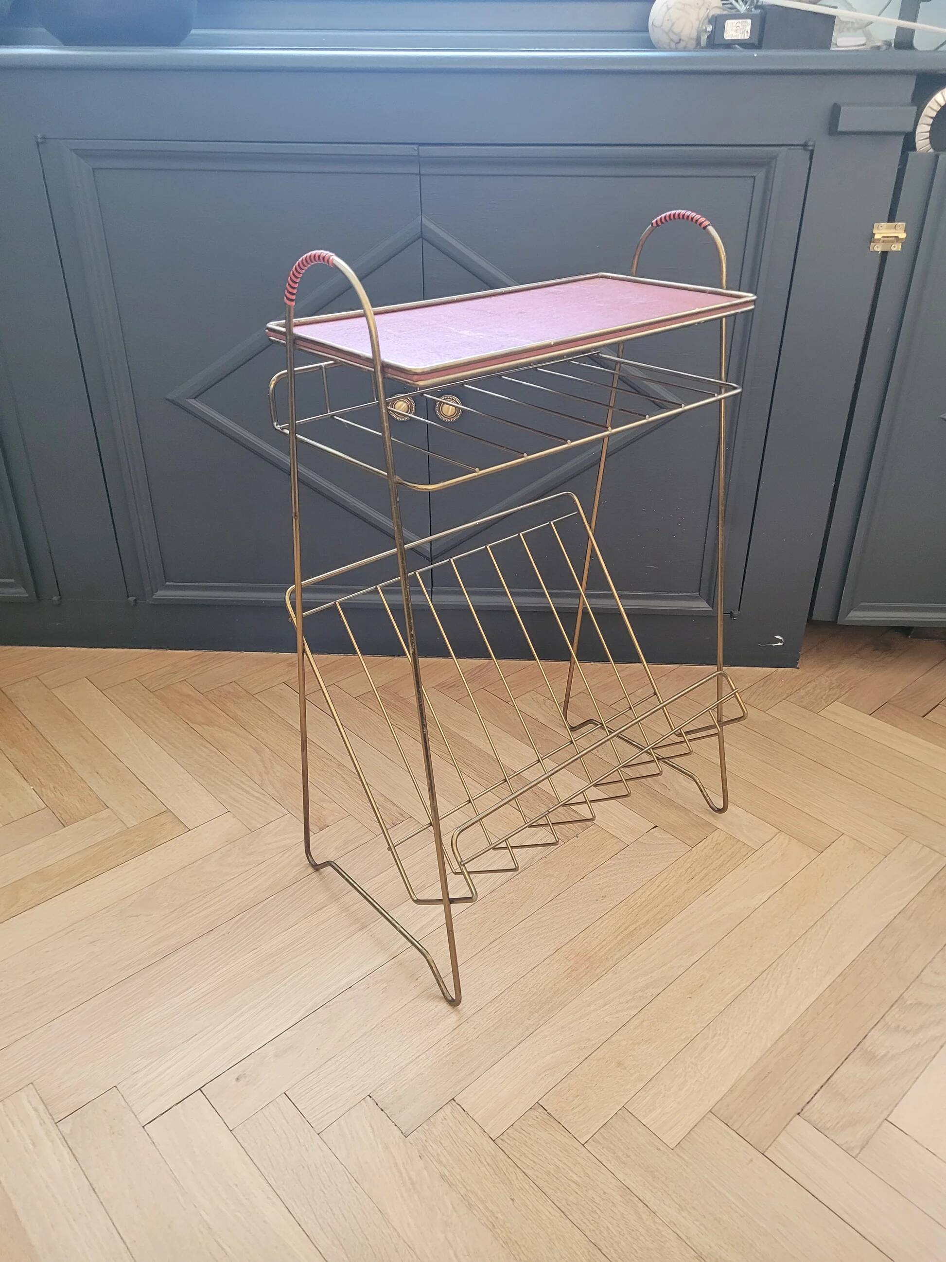 Vintage brass wire side table-magazine rack