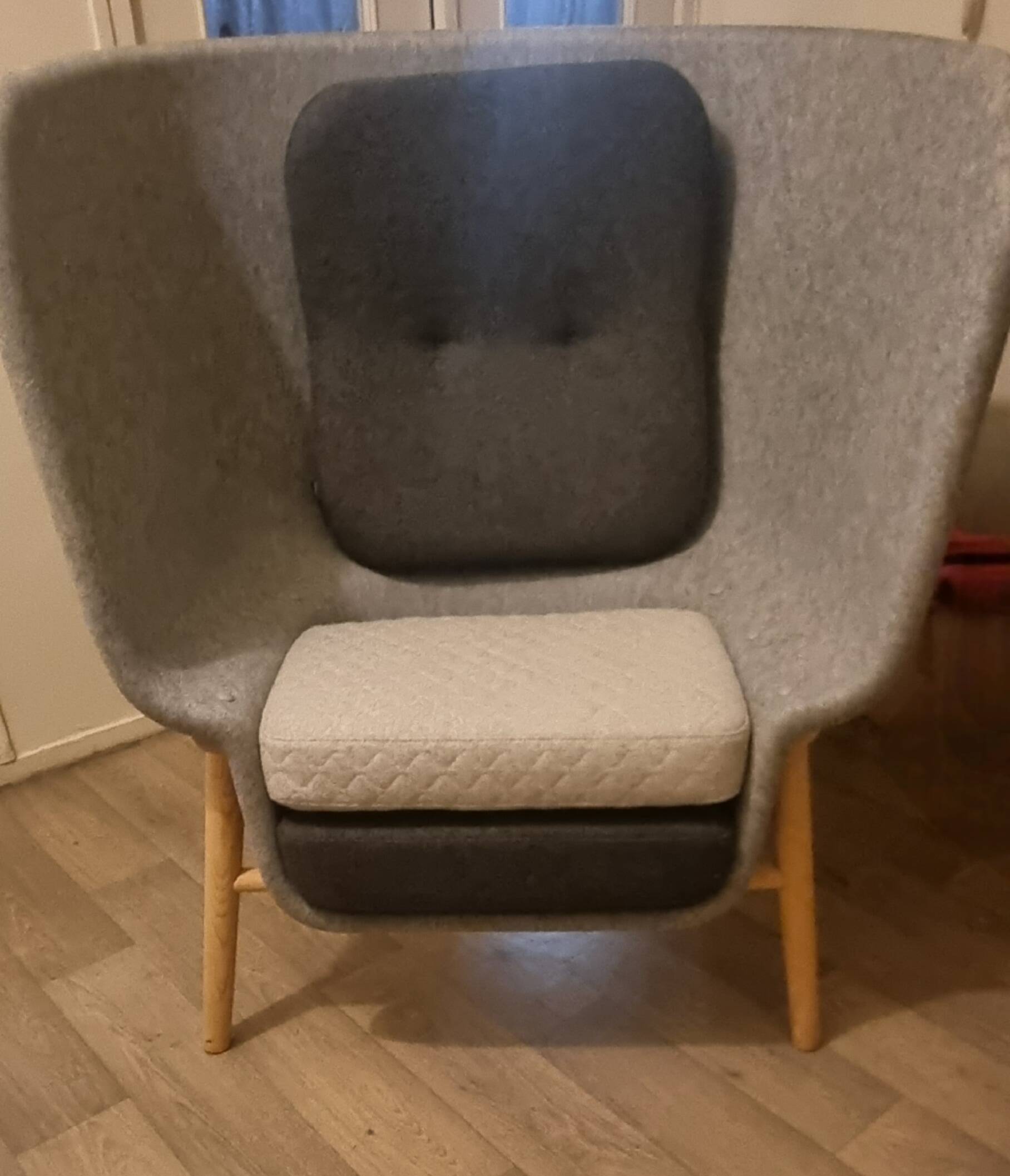 Pod PET Felt Privacy Chair
