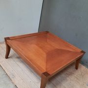 Table basse carrée en bois de plaquage