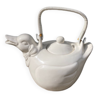 White duck teapot 1960 vintage