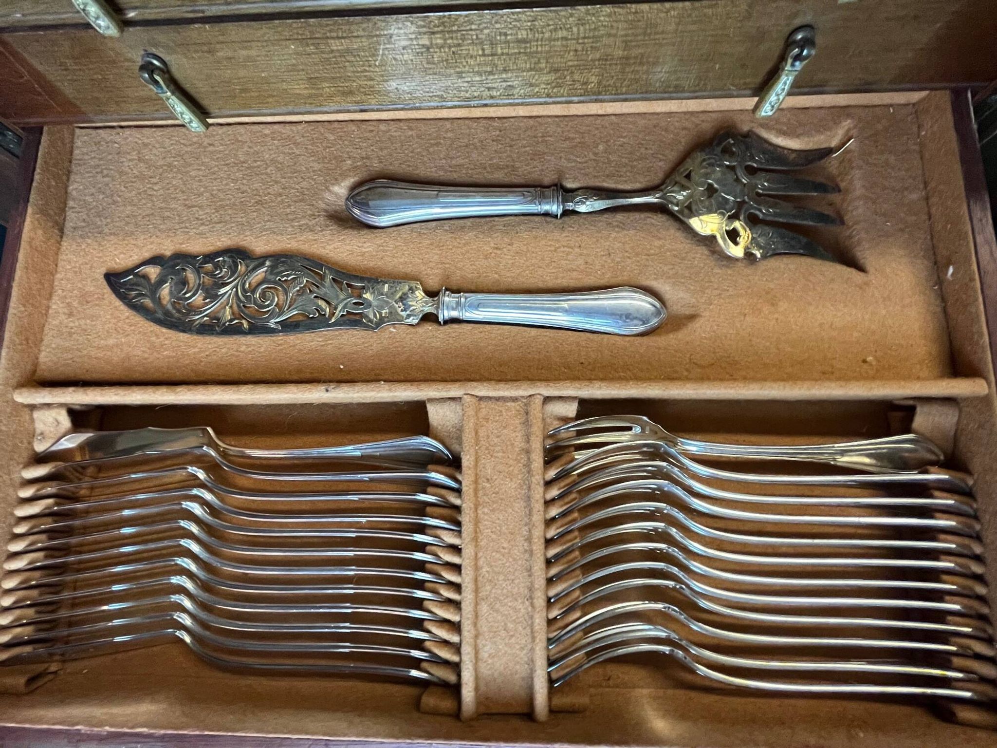 Art Deco important silver-plated metal cutlery set with wooden box Perrin early 20th century