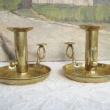 Paire de bougeoirs anciens en laiton