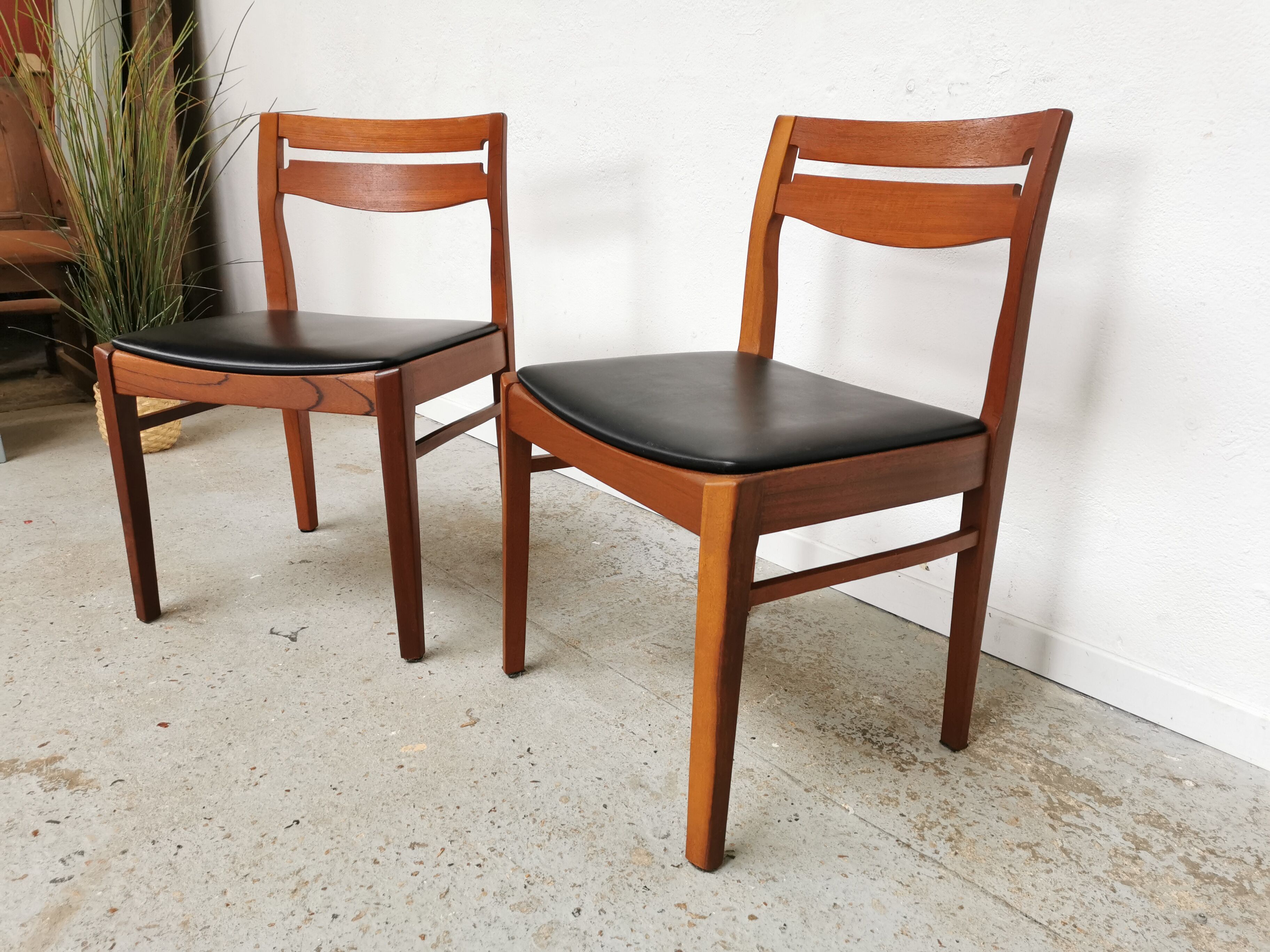 Set de 4 chaises scandinaves vintage teck