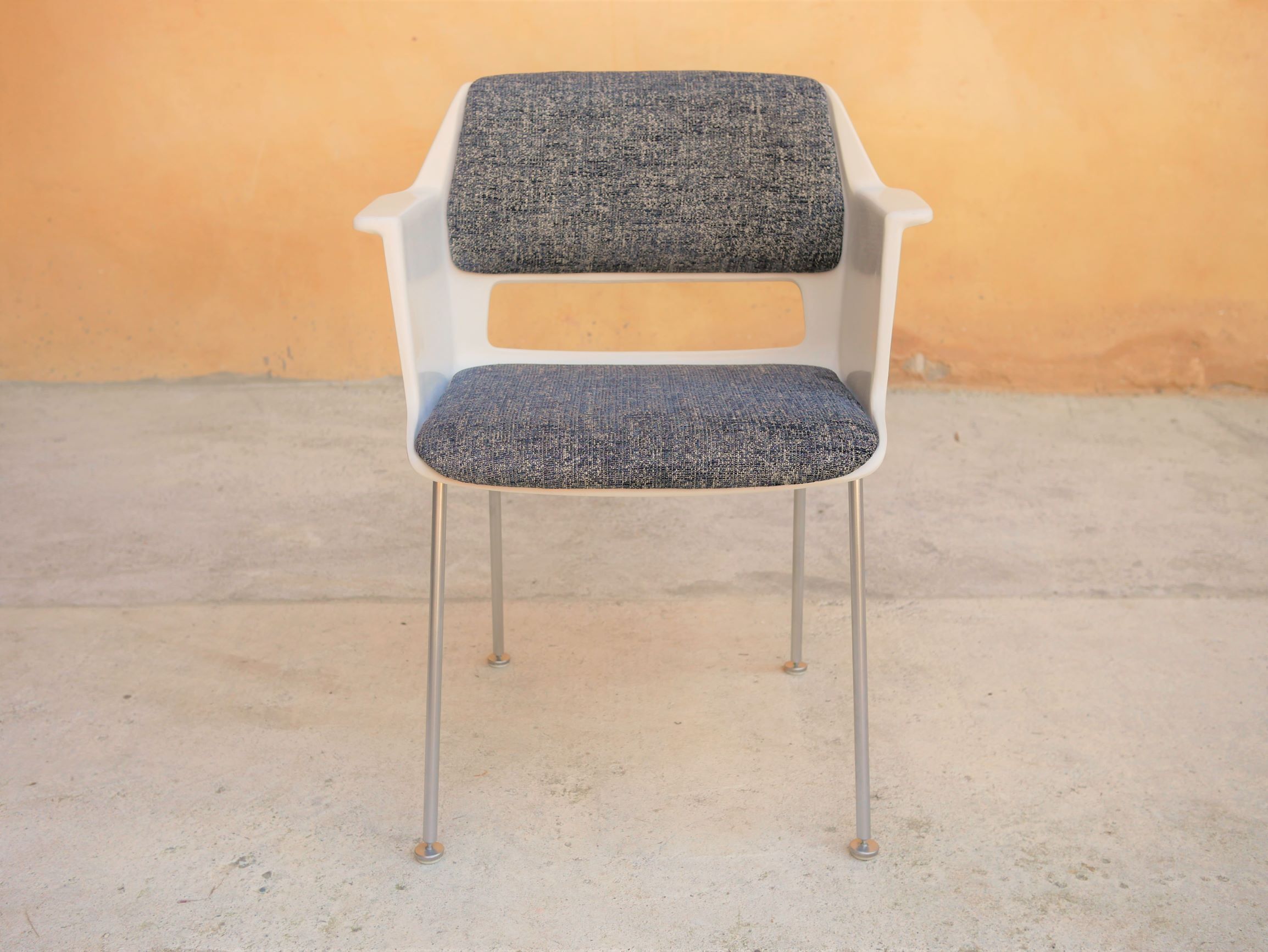 Vintage chair by A. R. Cordemeyer for Gispen Editions