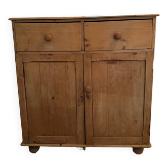 Old wooden chest of drawers