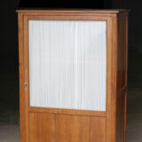 Armoire vitrée du XVIIIe siècle