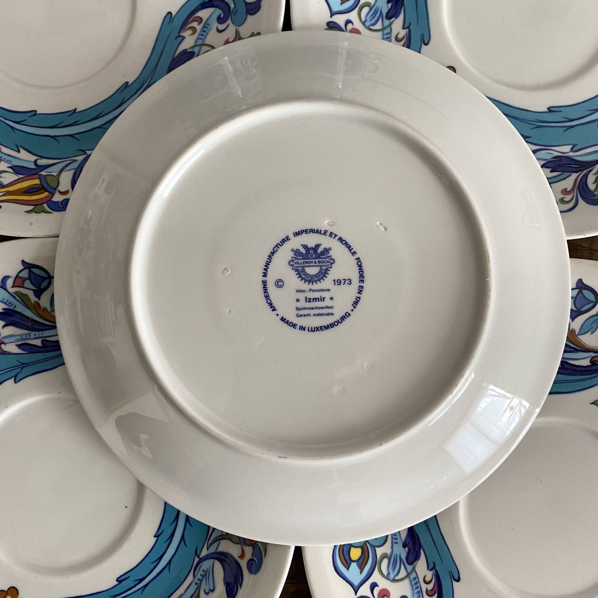Villeroy and Boch Izmir model large cup breakfast set