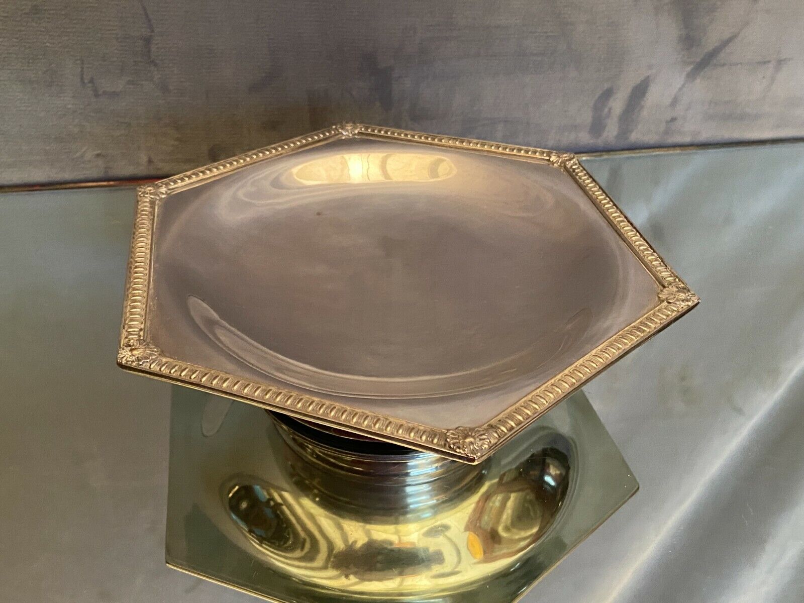 Plate on pedestal hexagonal shape silver metal Regency style