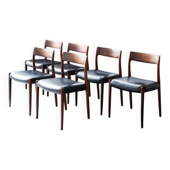 Ensemble de 6 chaises de salle à manger 'modèle 77' par Niels Otto Moller