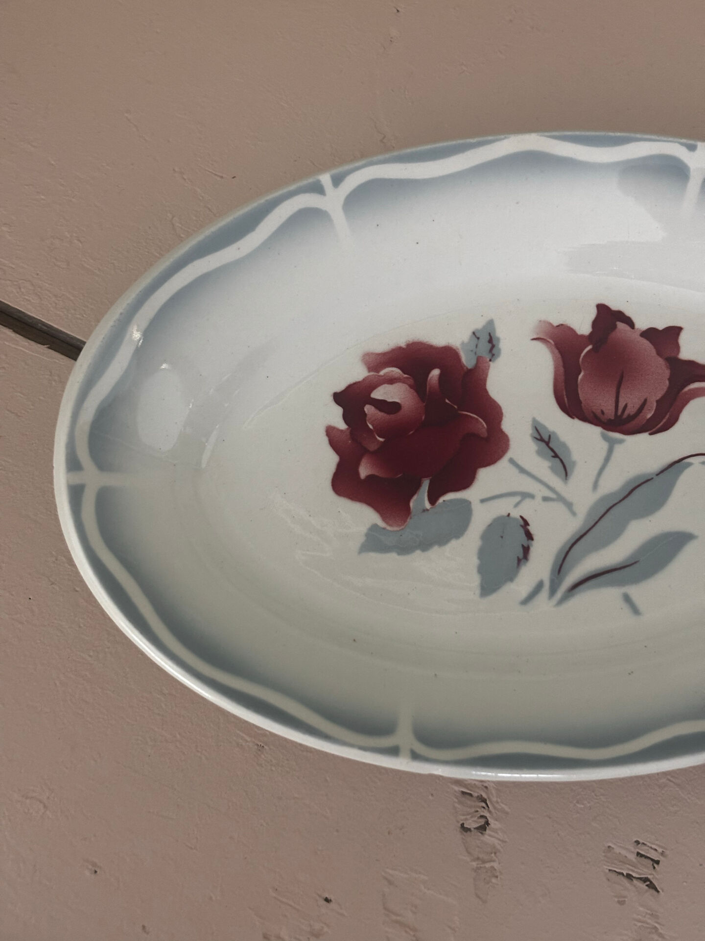Old earthenware dish from Digoin Sarreguemines Alesia