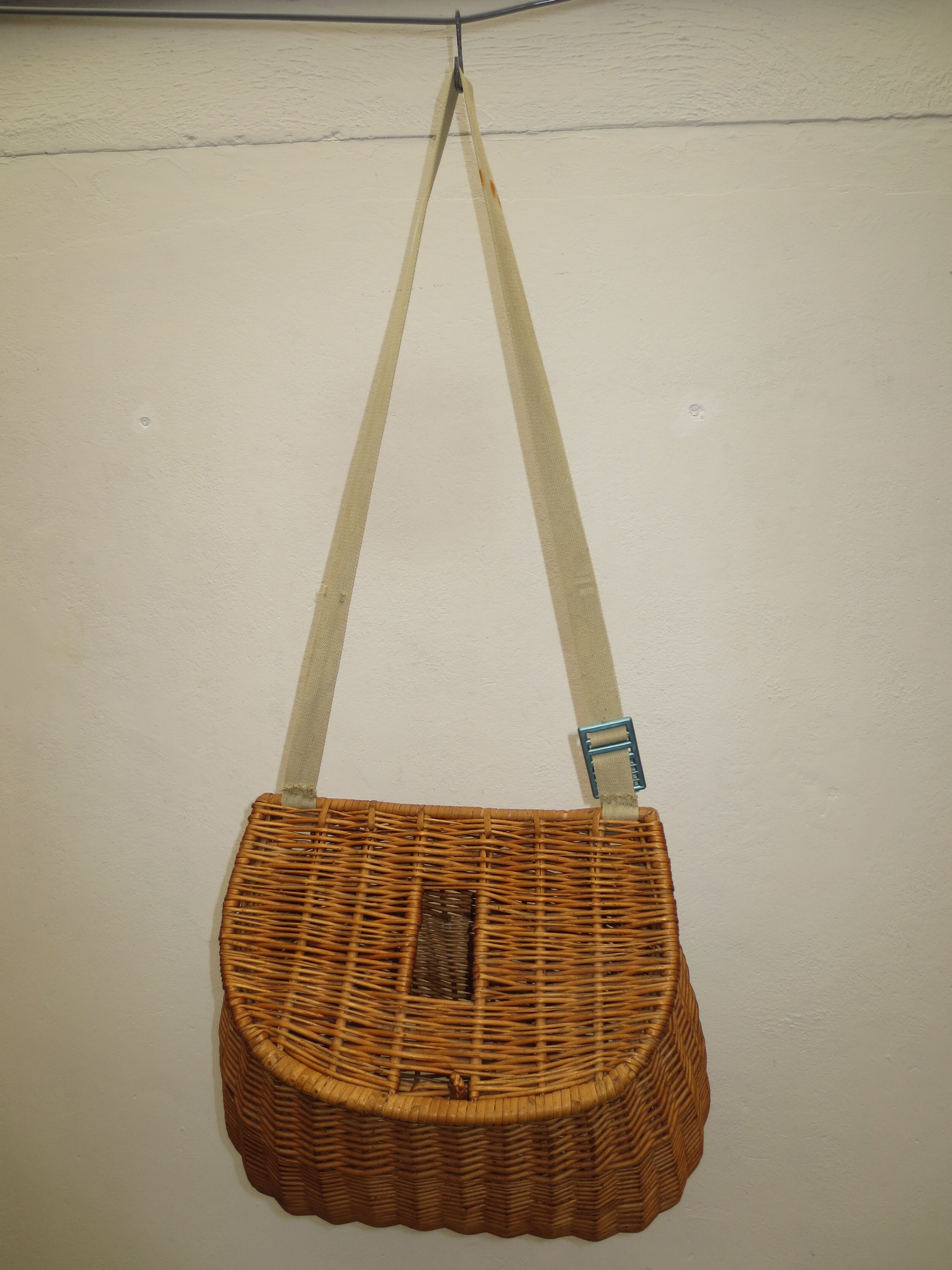 Former fisherman vintage wicker basket