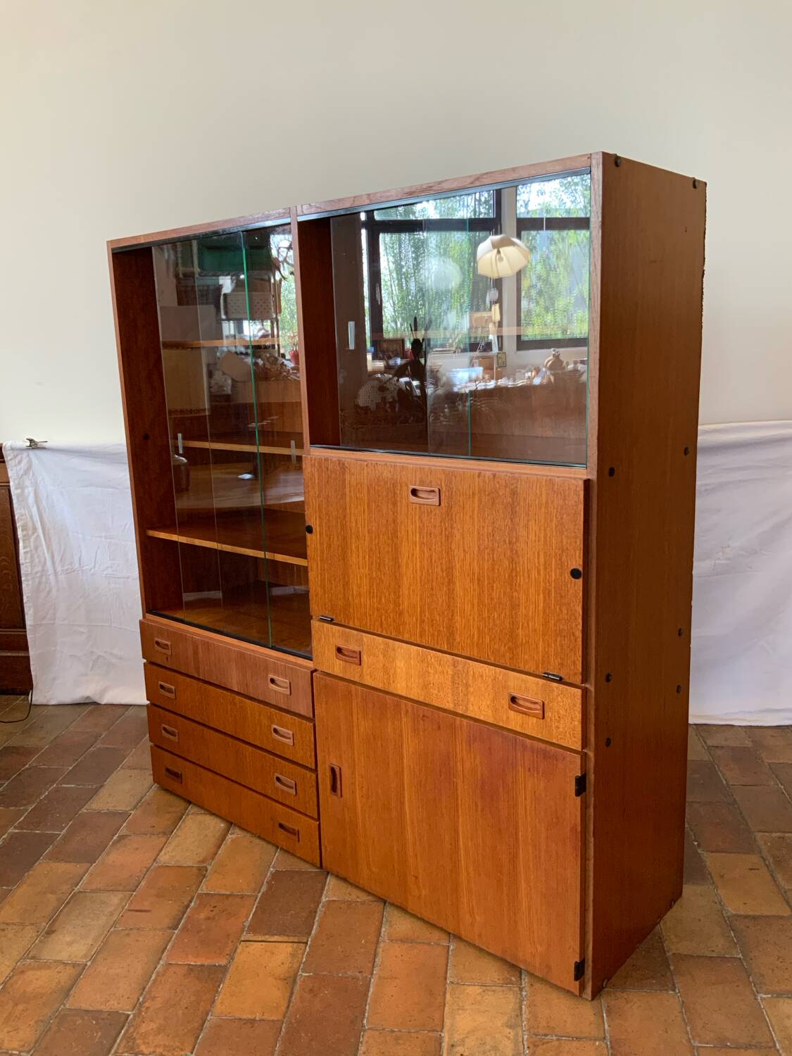 Buffet or multifunctional furniture