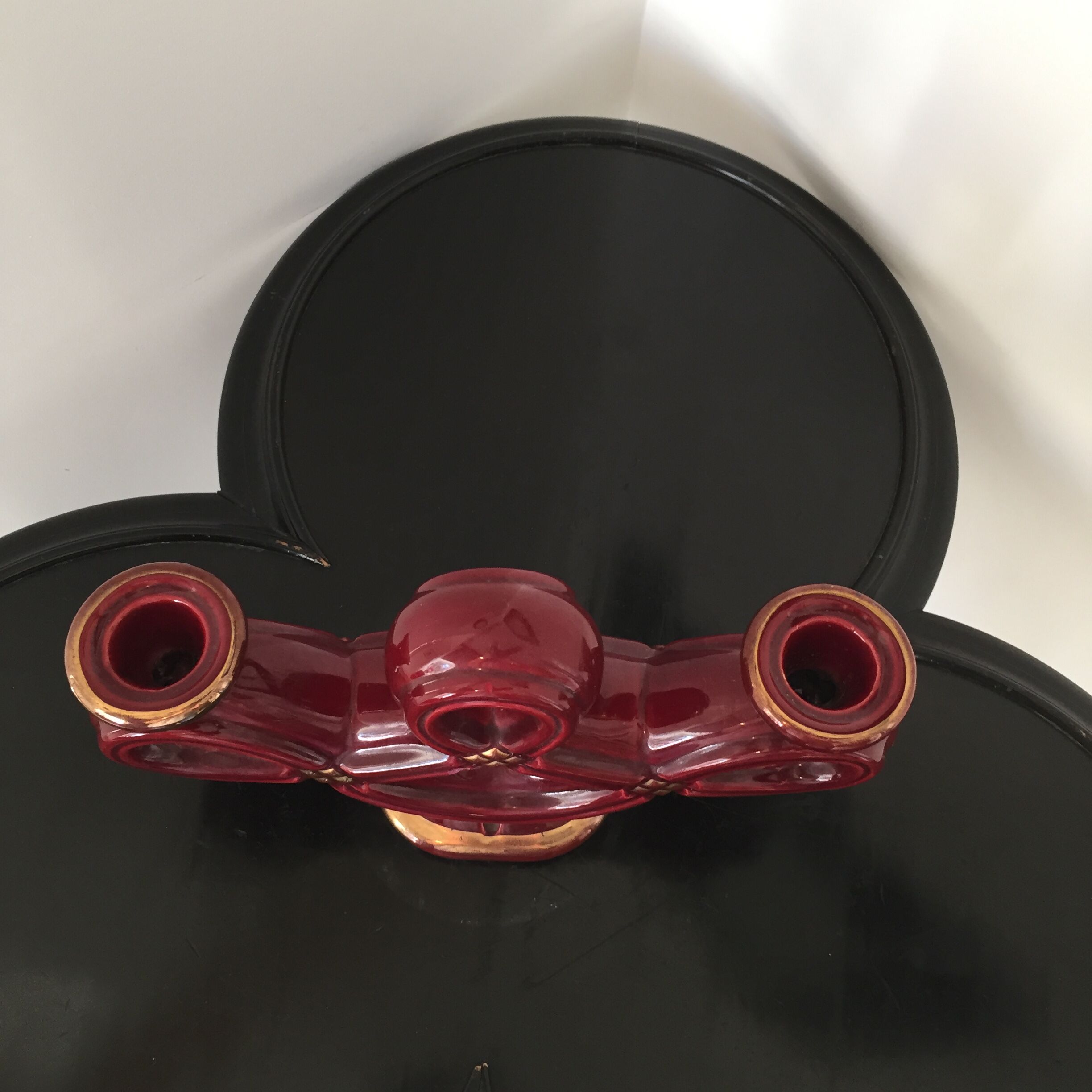 Candle grenat candlestick