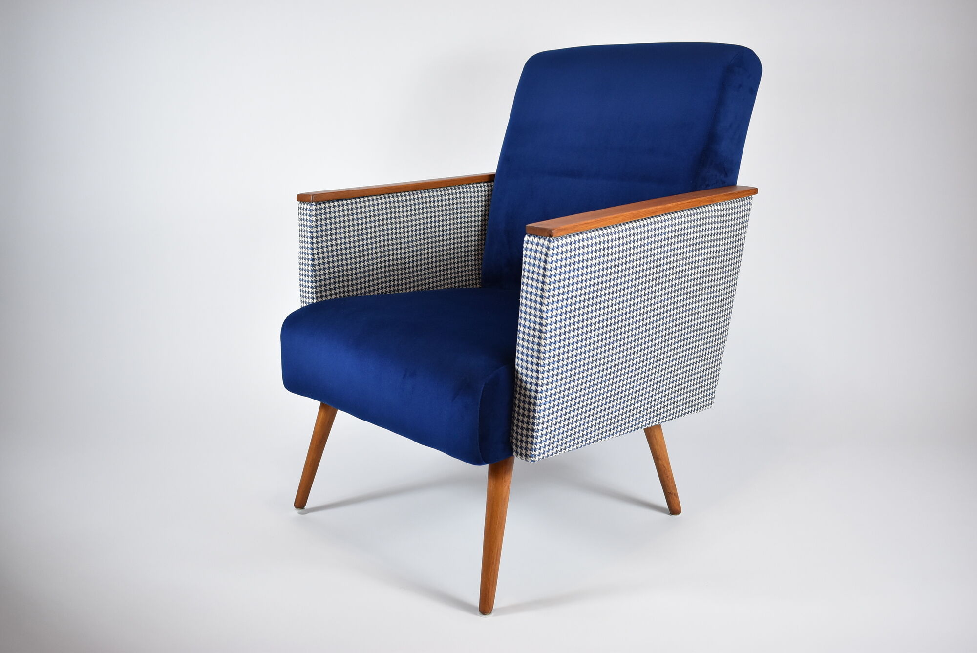 Vintage armchair 60s, DDR, renovation, velvet, houndstooth, blue