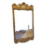 Miroir en bois doré