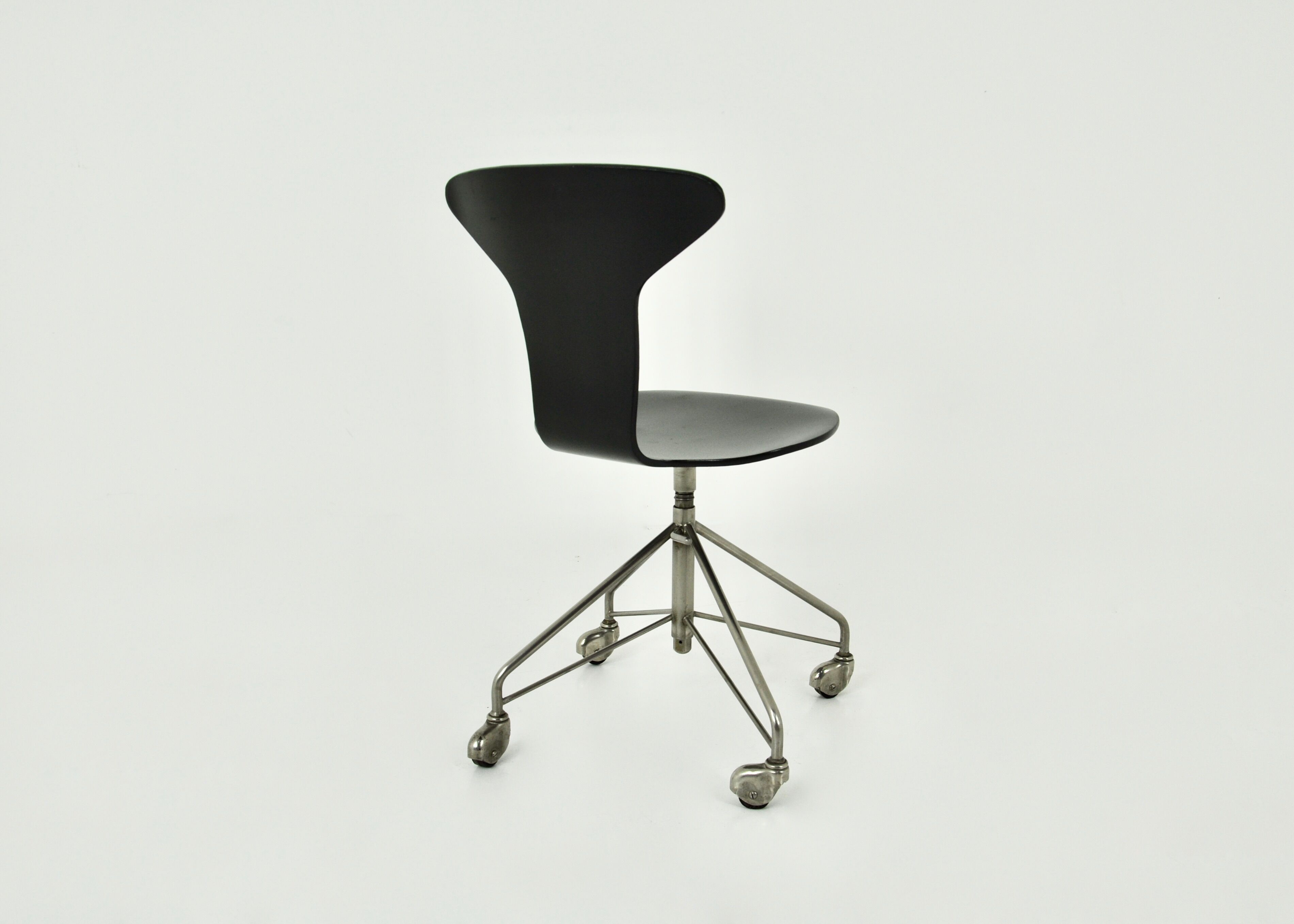Chair model 3117 by Arne Jacobsen for Fritz Hansen, 1950s
