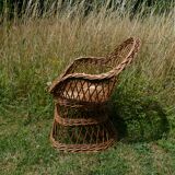 Fauteuil en osier pour enfant