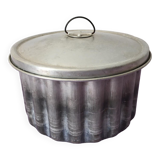 Aluminum pastry mold with pudding, flan... with lid to retain heat