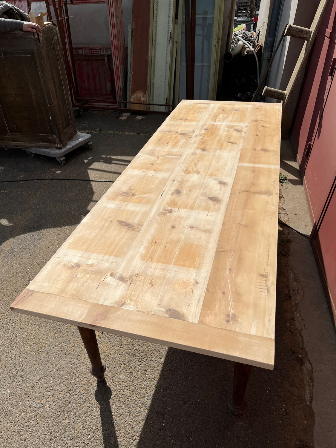 Farmhouse table